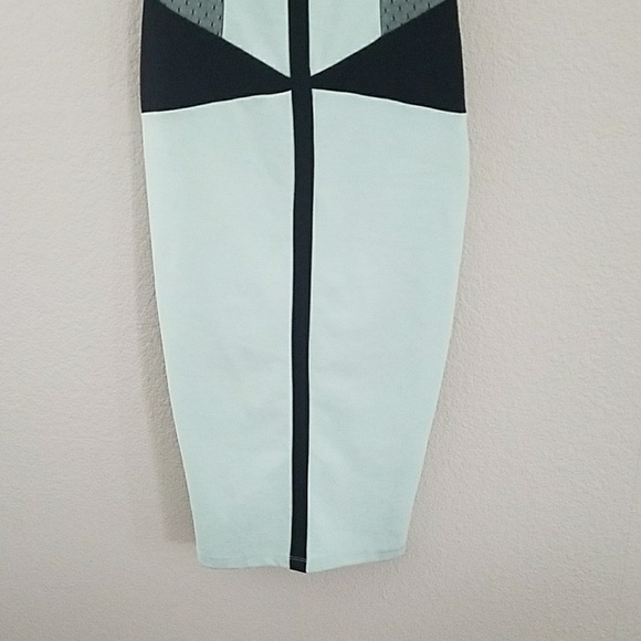 Kardashian Kollection dress - Picture 3 of 5